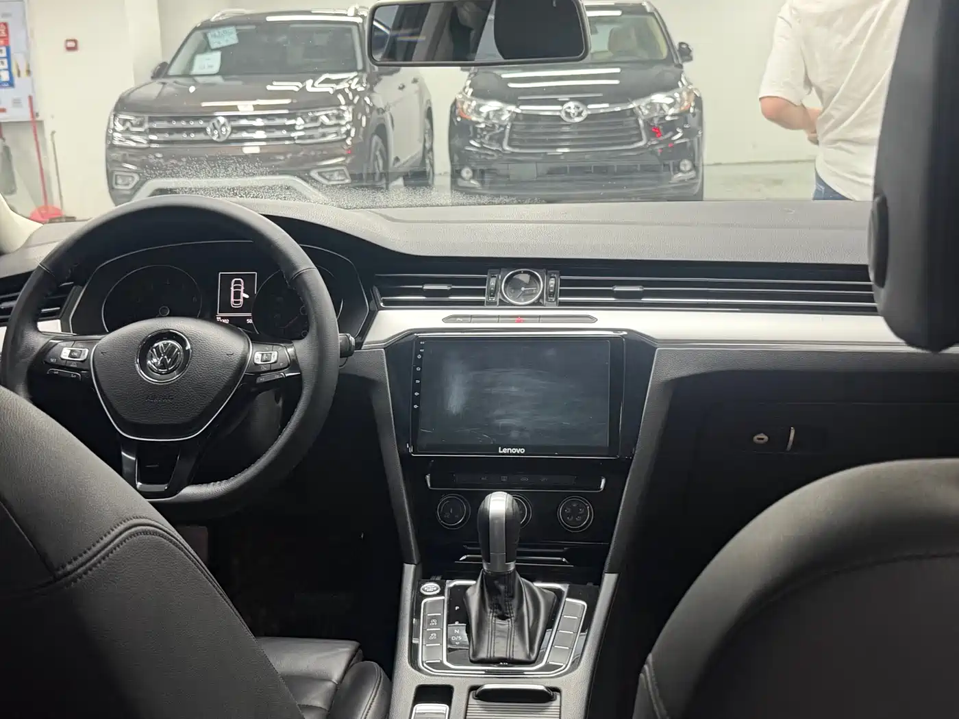 Volkswagen Magotan 2017 330TSI DSG Leading фото 11