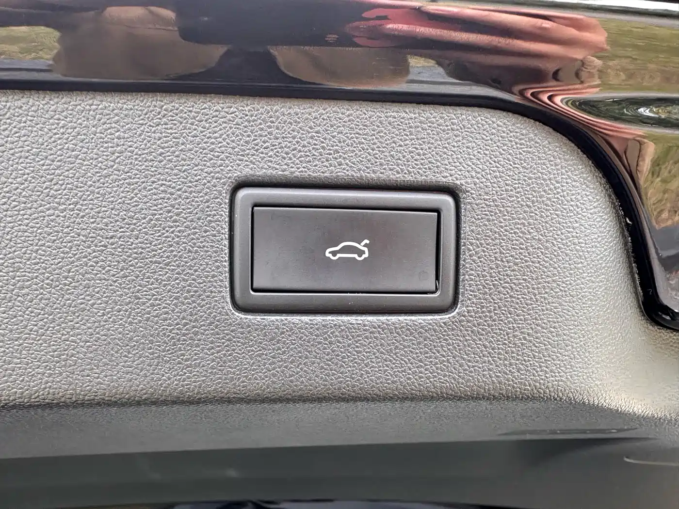 Volkswagen Passat 2023 330TSI Premium Edition фото 11