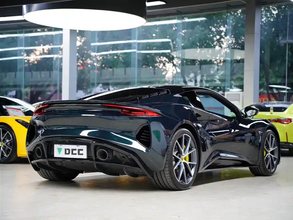 Lotus Cars EMIRA 2021 2.0T DCT First Edition фото 6