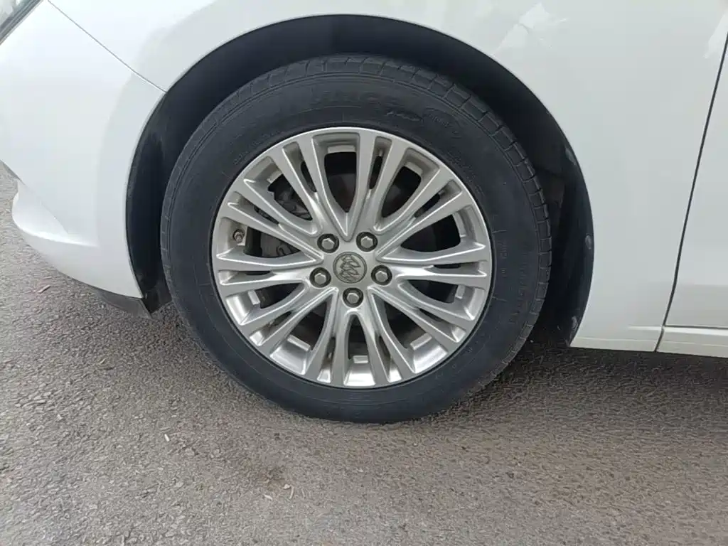 Фото 23 - Buick Excelle