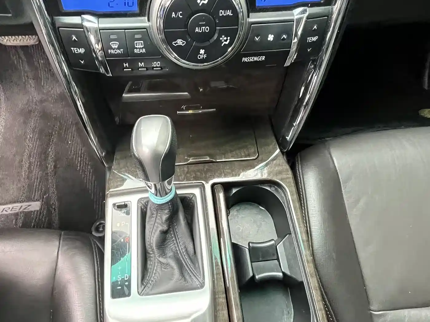 Toyota Reiz 2013 2.5S Elite Edition фото 12