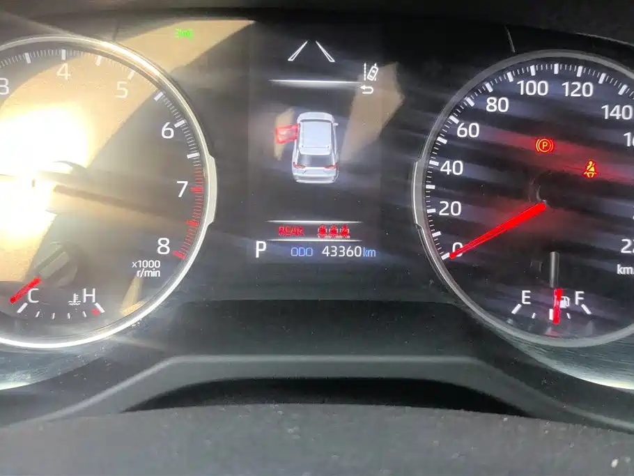 Toyota RAV4 Rongfang 2023 2.0L CVT 2WD Urban Edition фото 14