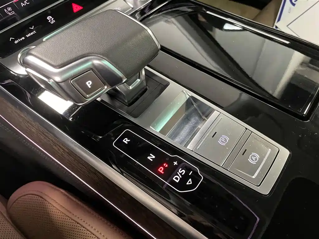 Audi A8 2019 Plus A8L 55 TFSI quattro Prestige фото 21