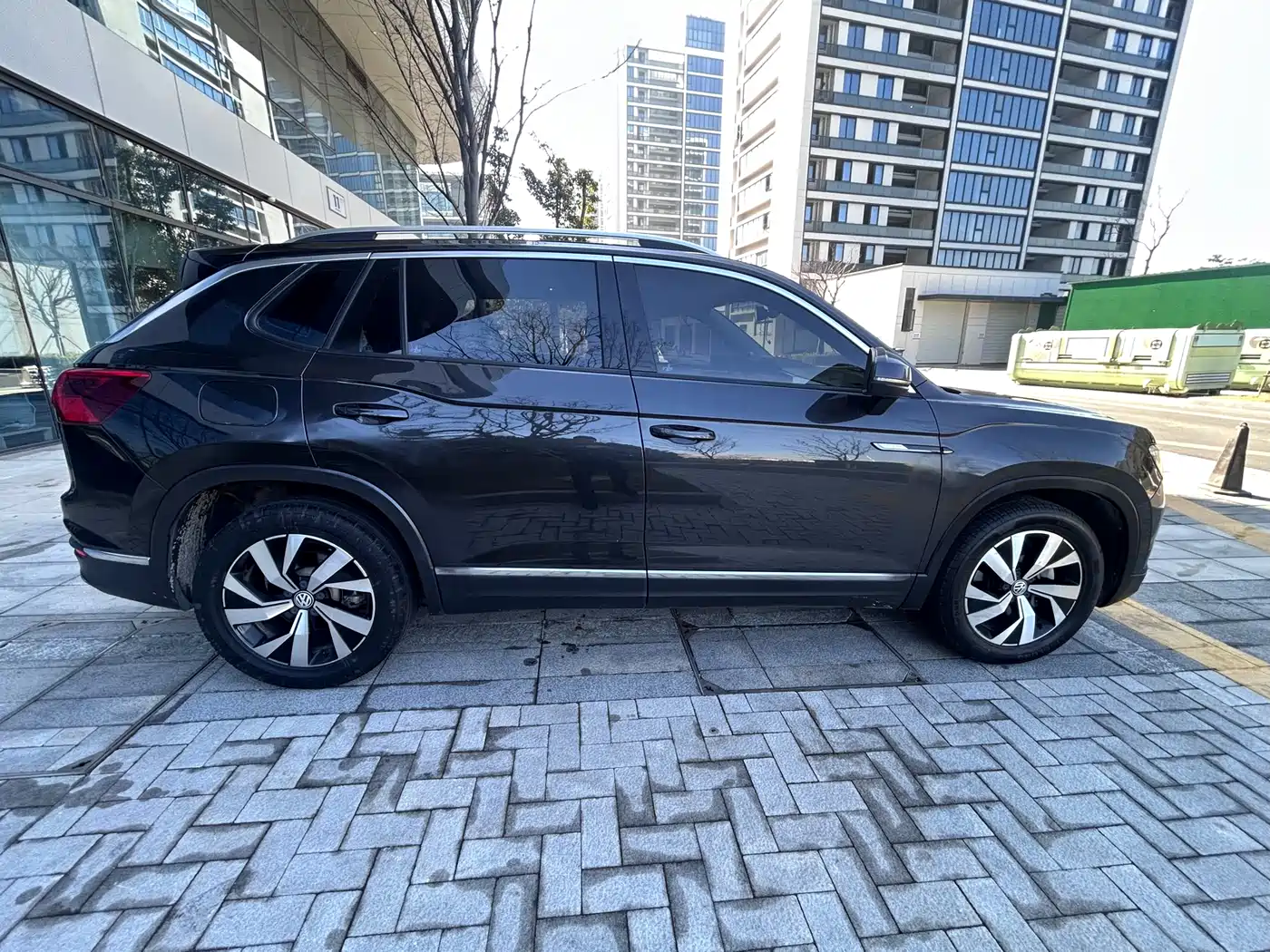 Volkswagen Tayron 2021 330TSI 2WD 3rd Anniversary Limited Edition фото 7