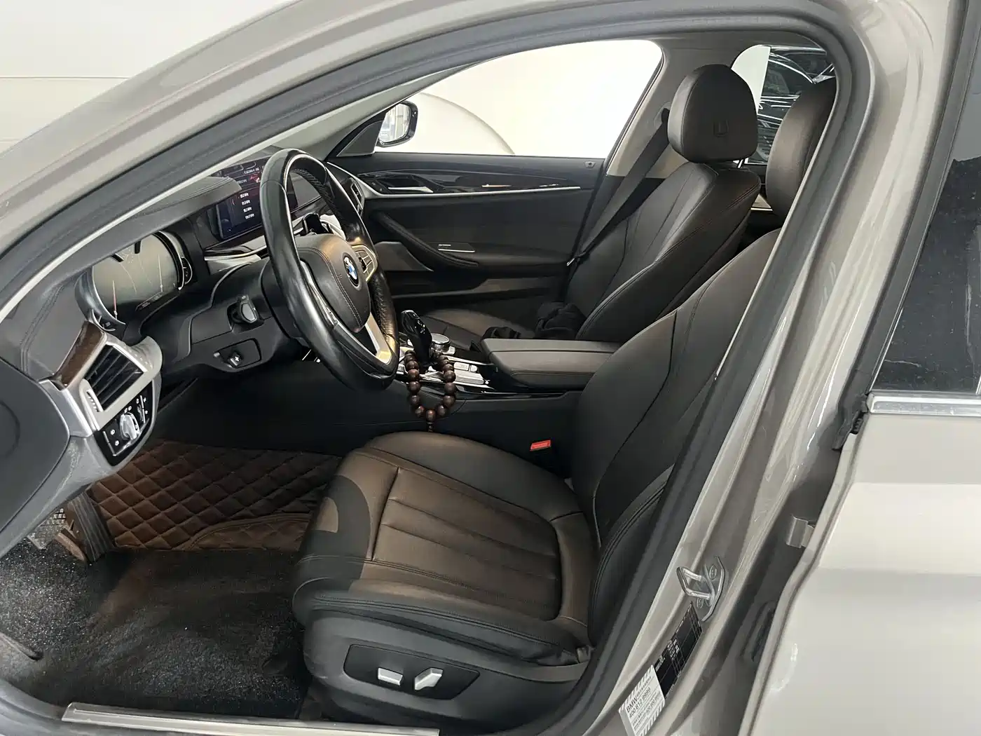 BMW 5 Series 2018 525Li Luxury Package фото 6