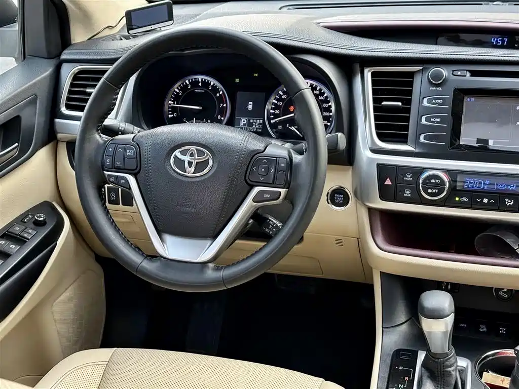 Toyota Highlander 2015 2.0T AWD Luxury Edition 7-seater фото 9
