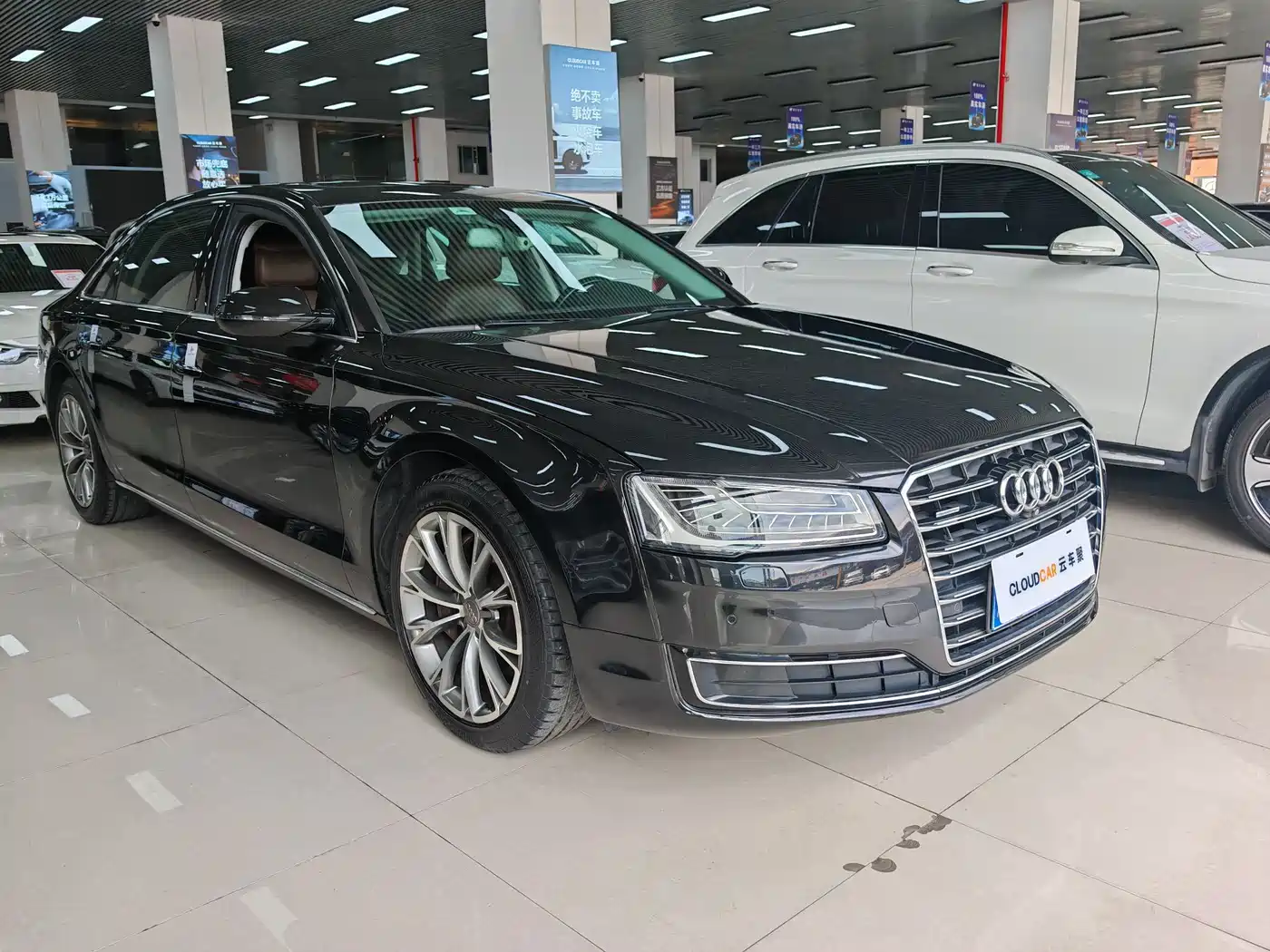 Audi A8 2016 A8L 45 TFSI quattro Luxury фото 3