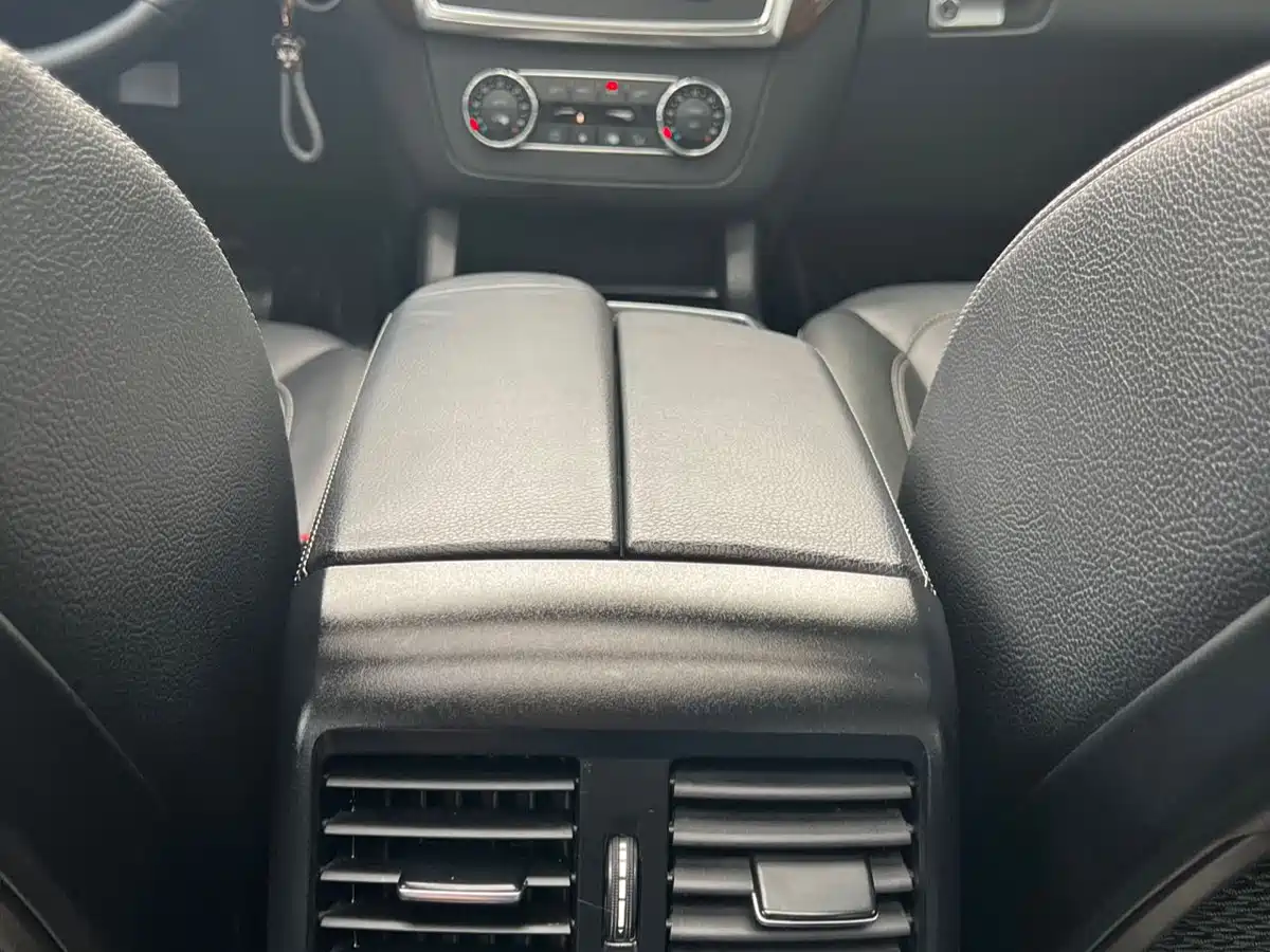 Mercedes-Benz M-Class 2012 Model ML 350 Dynamic фото 15