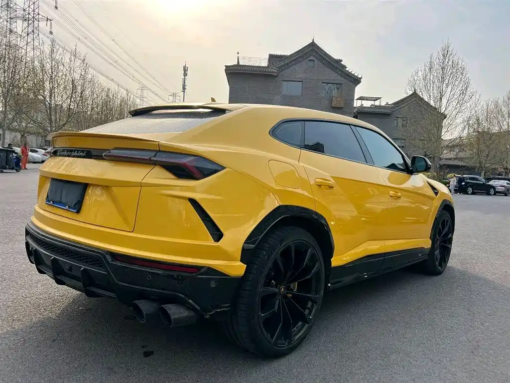 Lamborghini Urus 2021 4.0T V8 фото 2