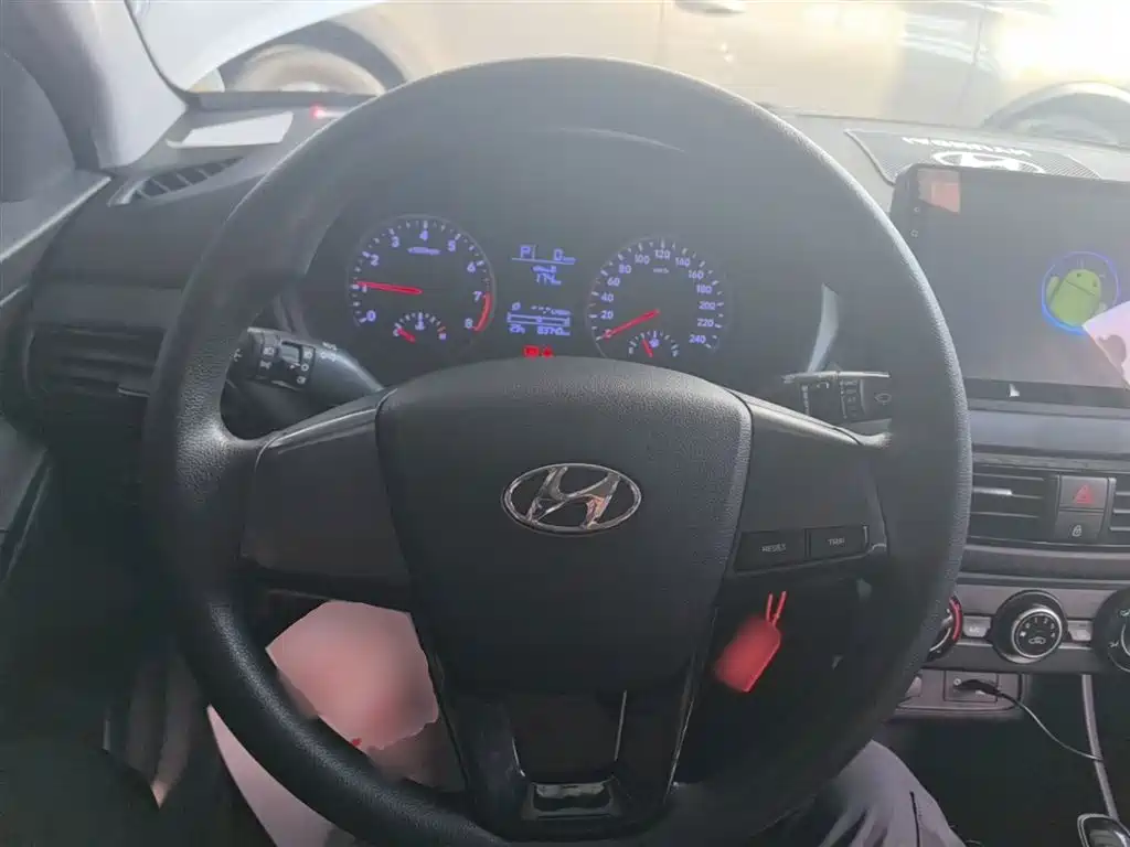 Hyundai Elantra 2018 1.6L Automatic Pleasing Edition GL China VI фото 11