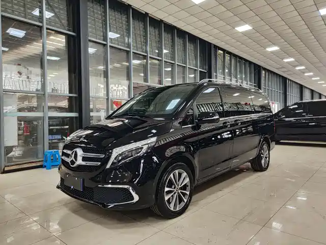 MERCEDES-BENZ V CLASS
