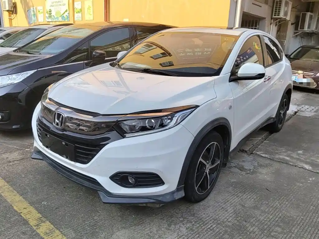 Honda Vezel 2020 1.5L CVT Pioneer