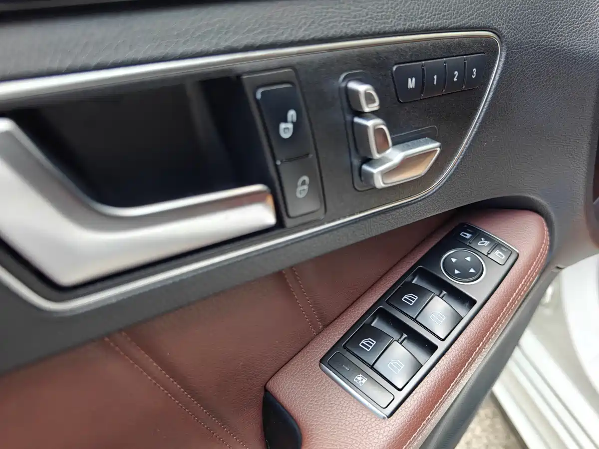 Mercedes-Benz E-Class 2015 E 320 L Sport 4MATIC фото 10
