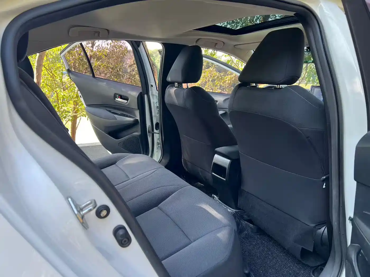 Toyota Corolla 2019 1.2T S-CVT GL-i Elite Edition фото 6