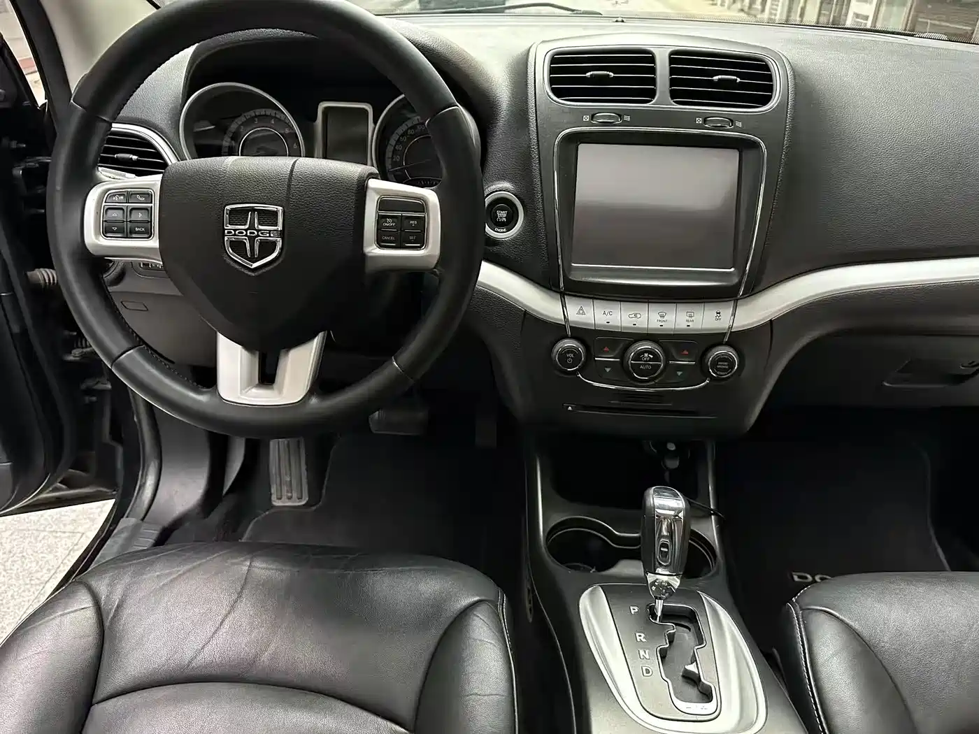 Dodge Journey 2013 2013 Model 2.4L 2WD Premium Edition