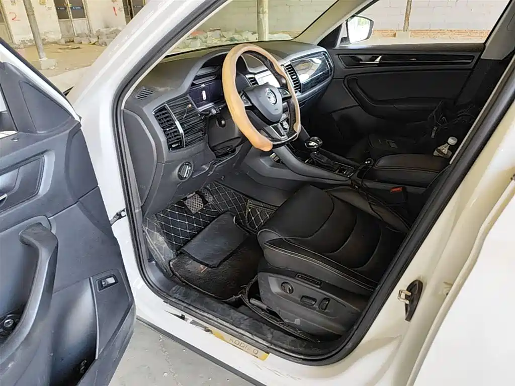 Škoda Kodiaq 2020 TSI330 7-Seater 2WD Luxury Premium Edition фото 23