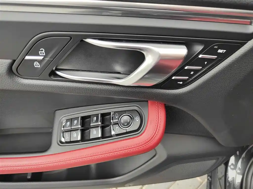Porsche Macan 2024 2024 Macan 2.0T