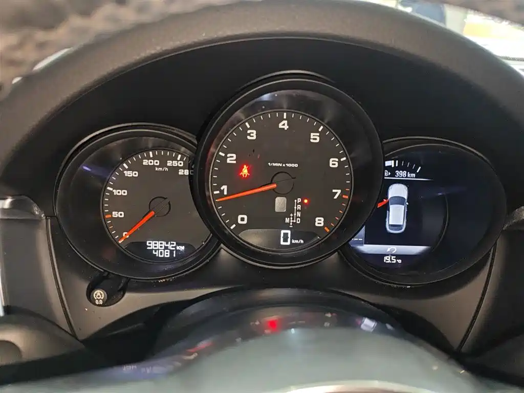 Porsche Macan 2017 Macan 2.0T фото 8
