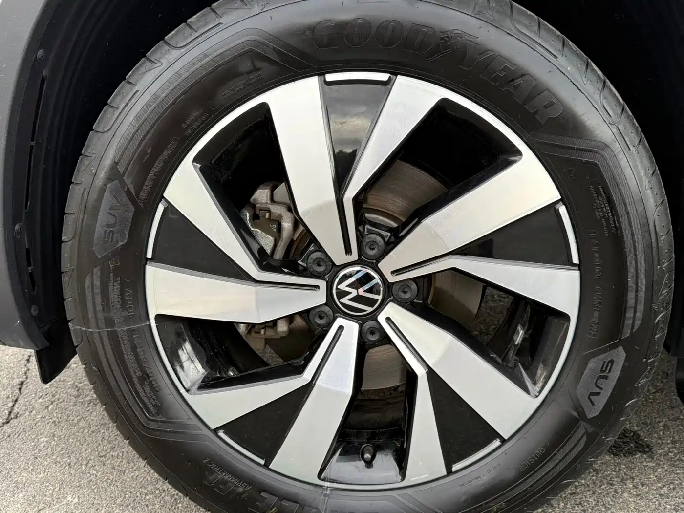 Volkswagen Tayron 2022 280TSI 2WD Luxury Smart Connect Edition фото 18