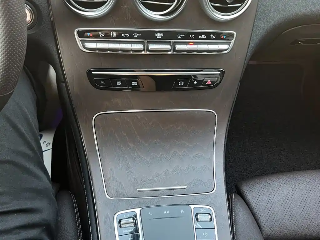 Mercedes-Benz GLC 2021 GLC 260 L 4MATIC Luxury фото 20
