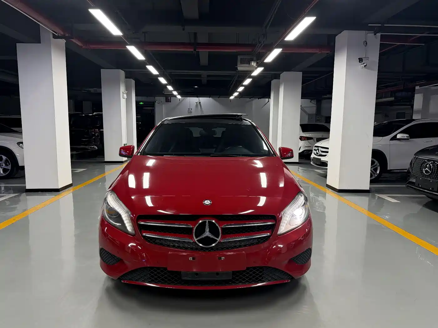 Mercedes-Benz A-Class (Import) 2015 A 180 фото 2