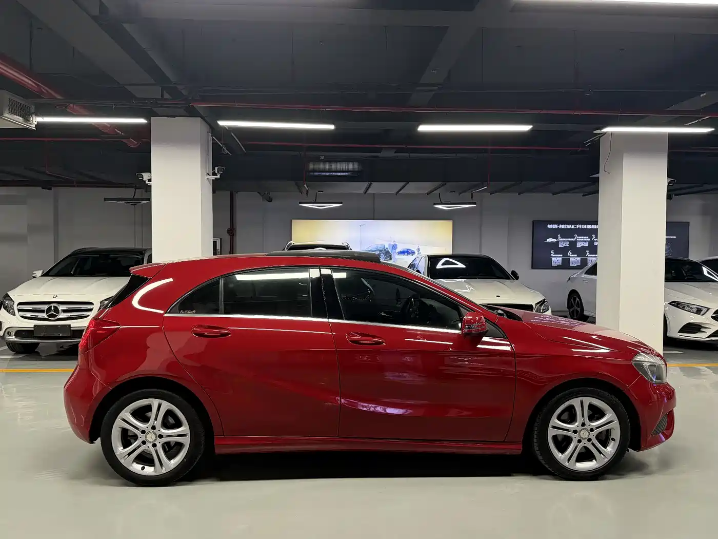 Mercedes-Benz A-Class (Import) 2015 A 180 фото 5