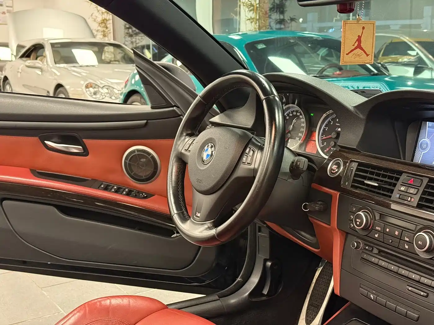 BMW M3 2009 BMW M3 Convertible фото 14