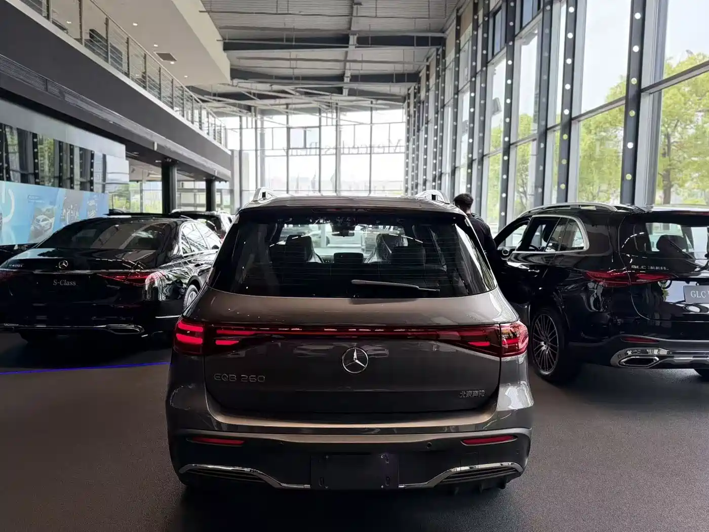 Mercedes-Benz EQB 2025 EQB 260 фото 7