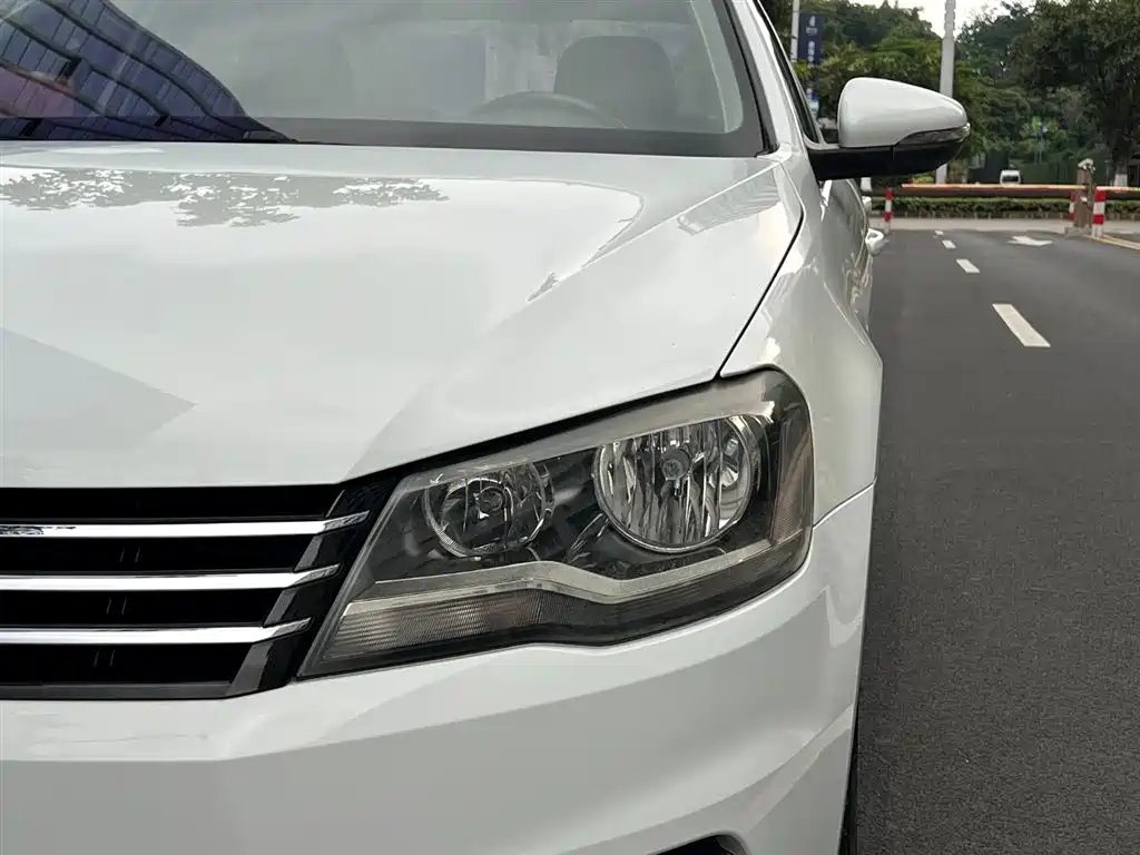 Volkswagen Bora 2015 Quality Edition 1.6L Automatic Fashion фото 27