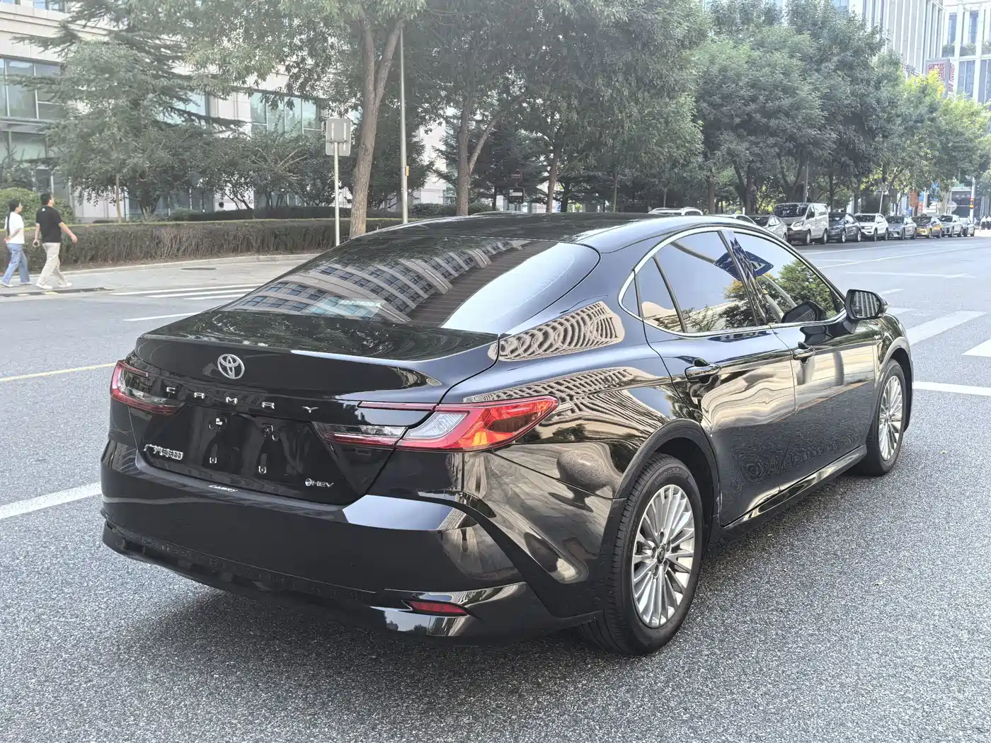 Toyota Camry 2025 2024 Hybrid 2.0HE Elite Edition