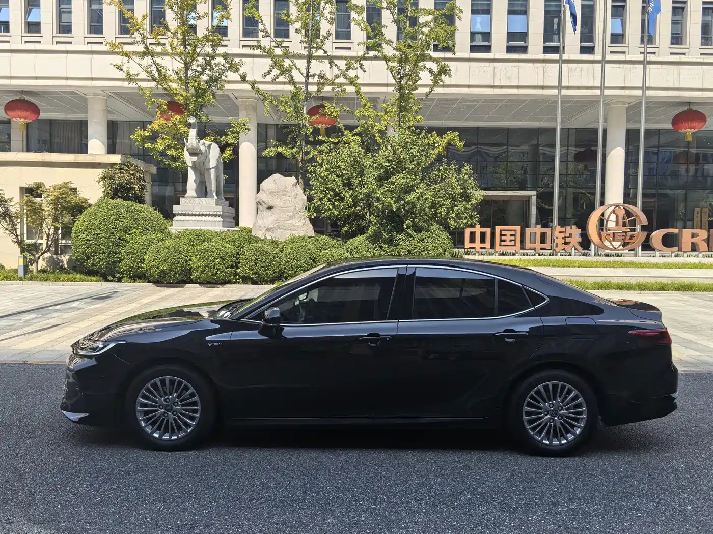 Toyota Camry 2025 2024 Hybrid 2.0HE Elite Edition