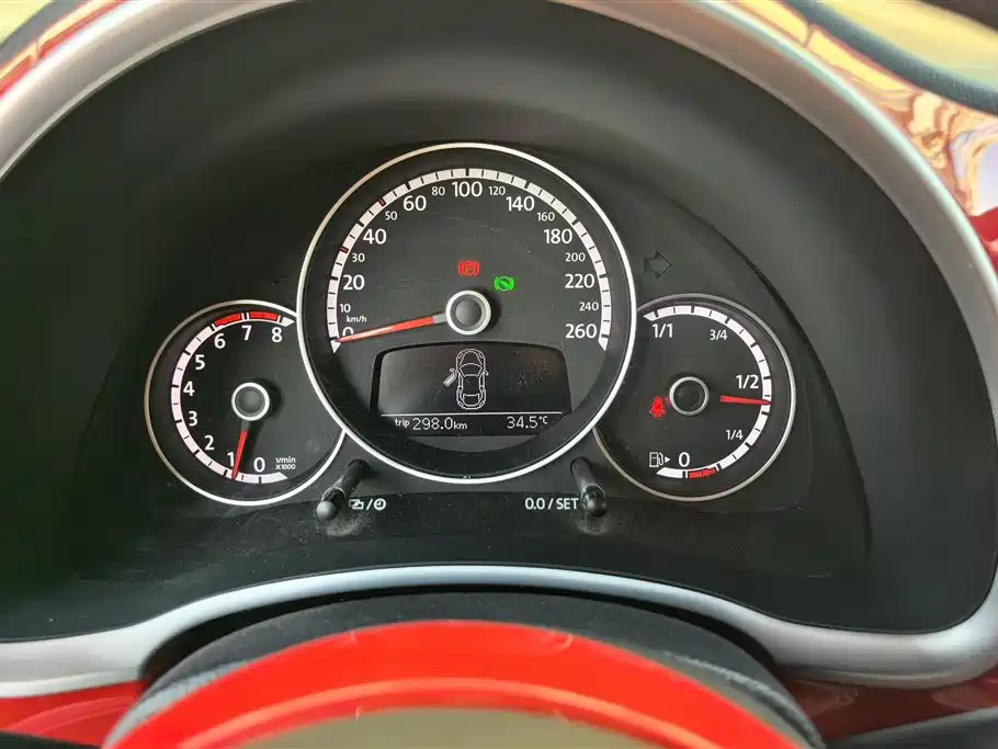 Volkswagen Beetle 2015 180TSI фото 14
