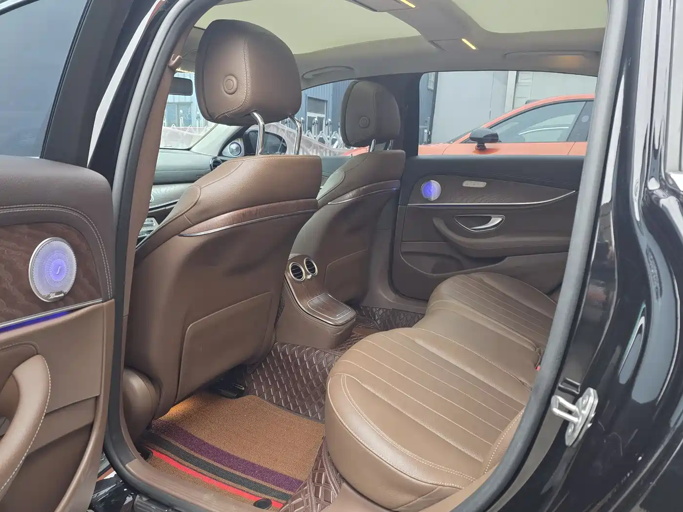 Mercedes-Benz E-Class 2023 E 300 L Fashion фото 7