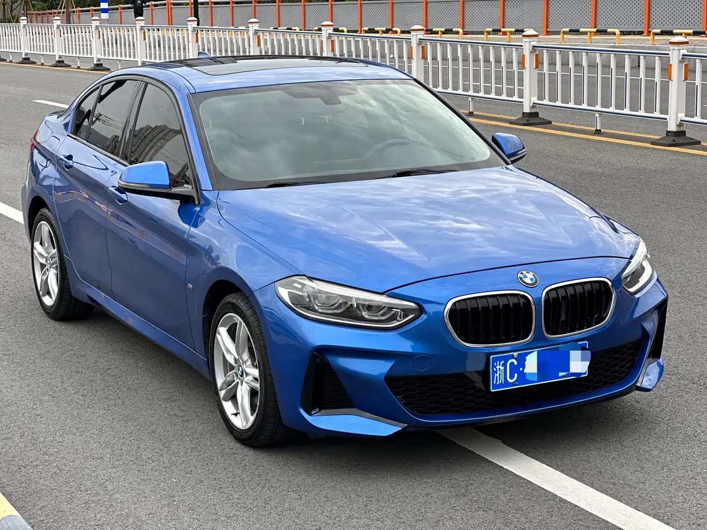 BMW 1 Series 2019 118i M Sport Package фото 3