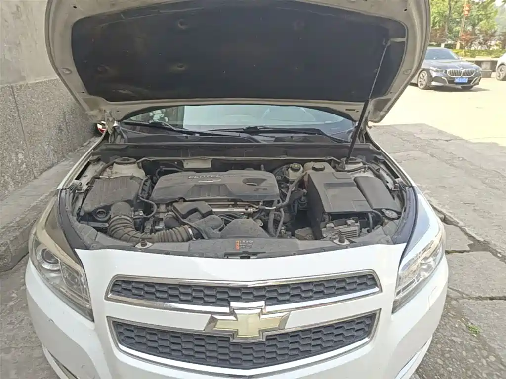 Chevrolet Malibu 2014 2.0L Automatic Luxury фото 20