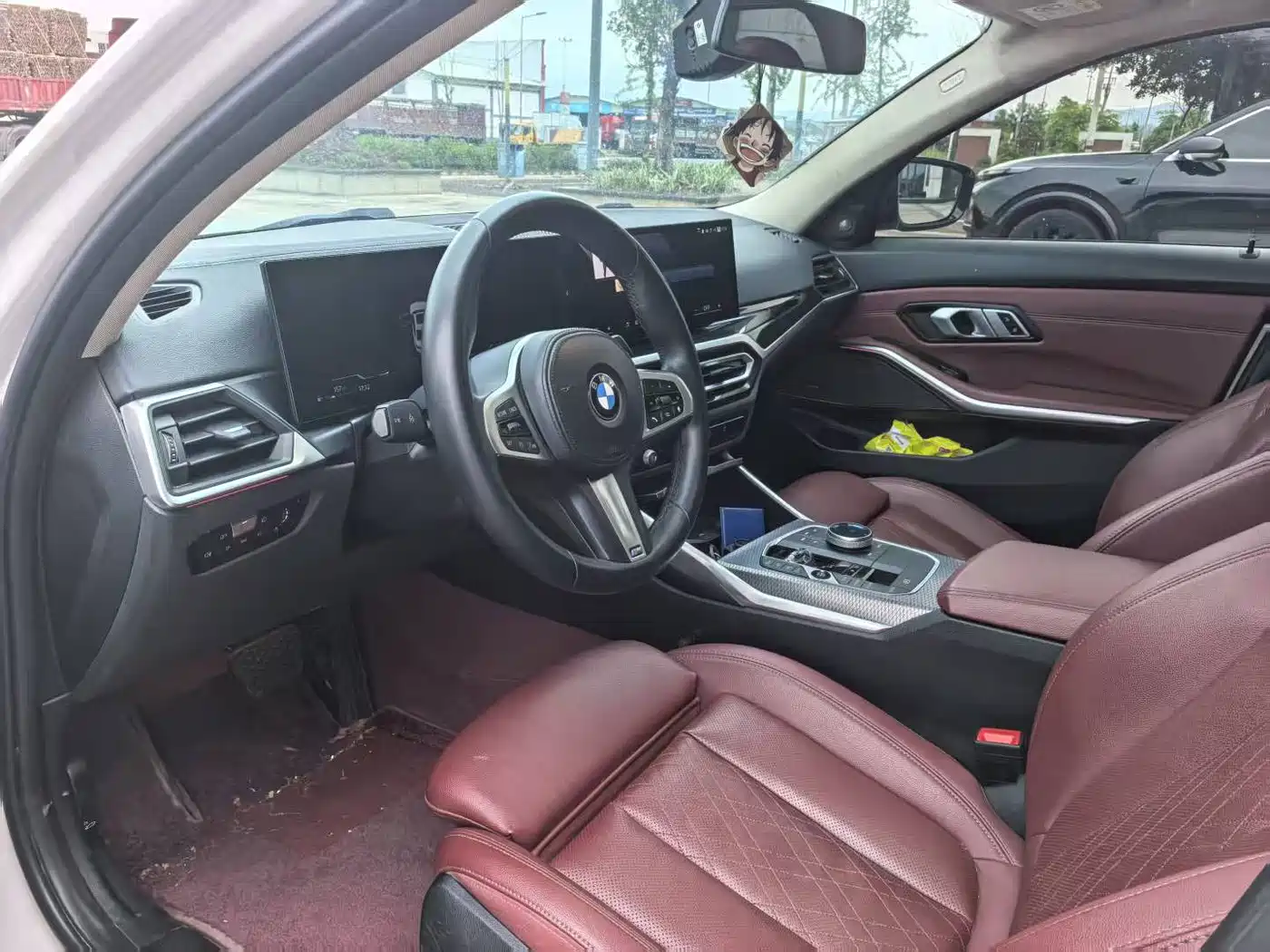 BMW 3 Series 2024 325Li M Sport Shadowline Package фото 5
