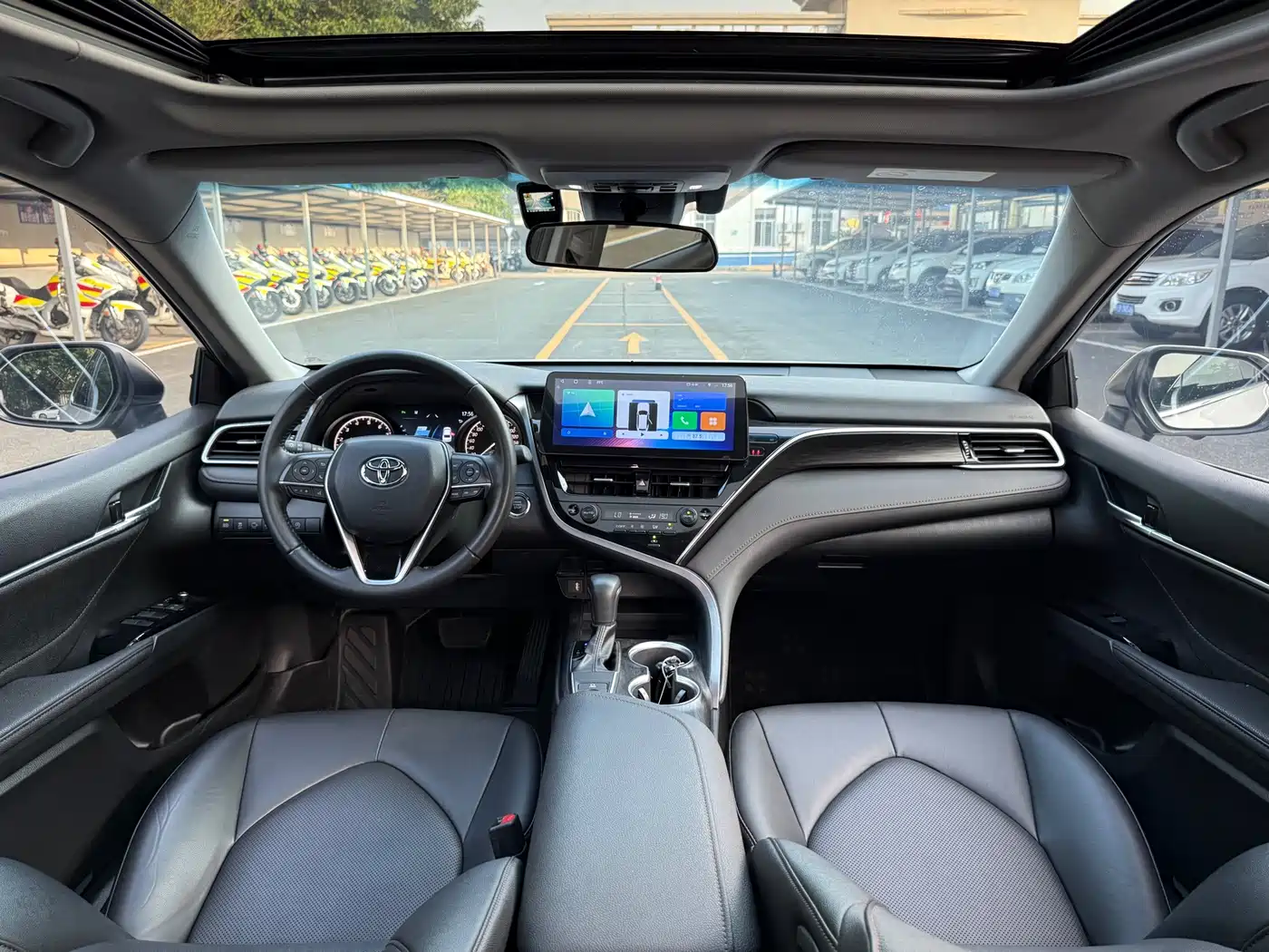 Toyota Camry 2021 2.0G Luxury Edition фото 9