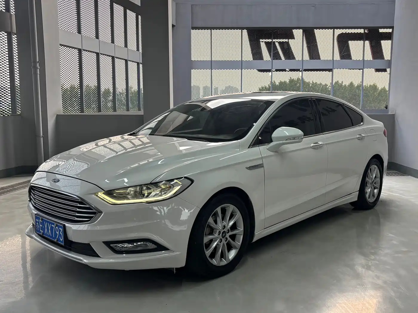 FORD MONDEO
