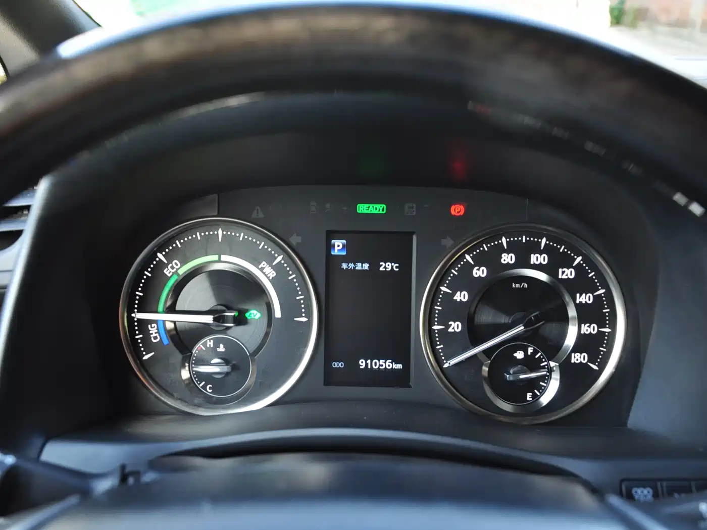 Toyota Alphard 2020 Hybrid 2.5L Premium Edition фото 18