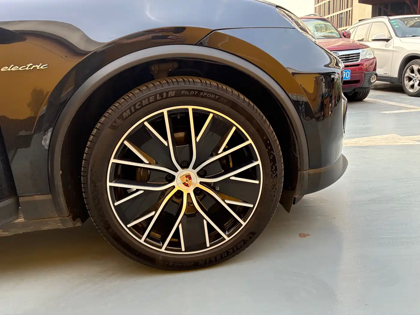 Porsche Macan EV 2024 Macan 4 фото 16