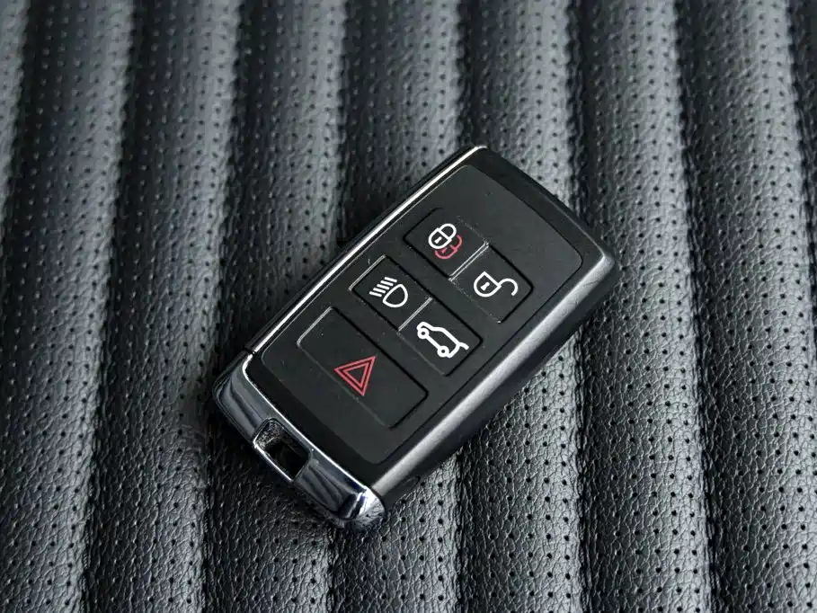 Land Rover Discovery 2024 2024 Model 360PS S