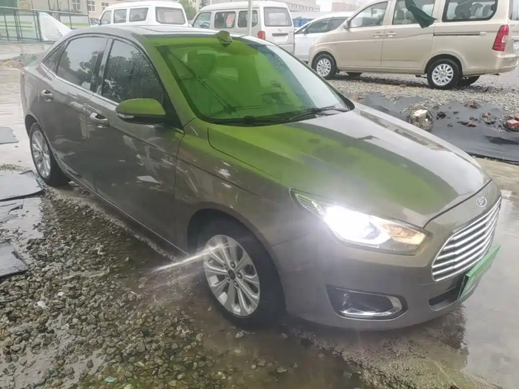 Ford Escort 2015 2015 1.5L Automatic Fashion