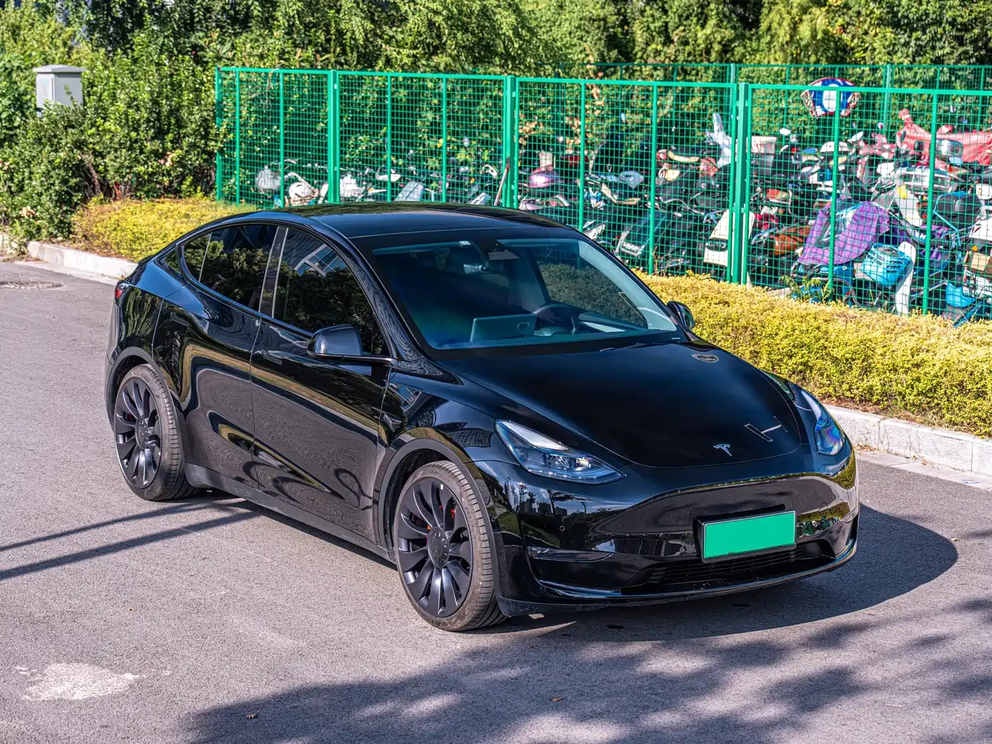 Photo 3 - Tesla Model Y