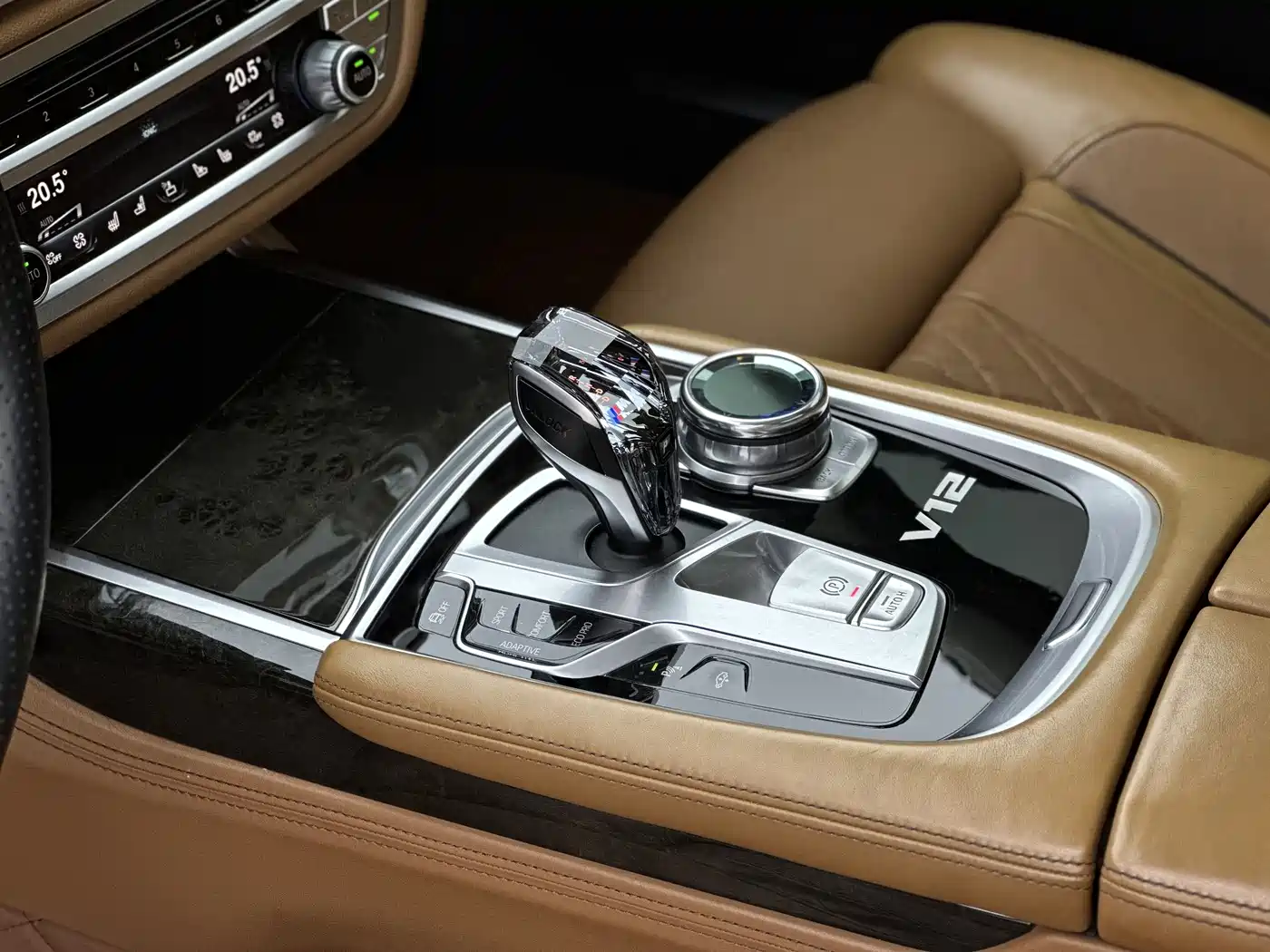 BMW 7 Series 2016 740Li Leading Edition фото 11