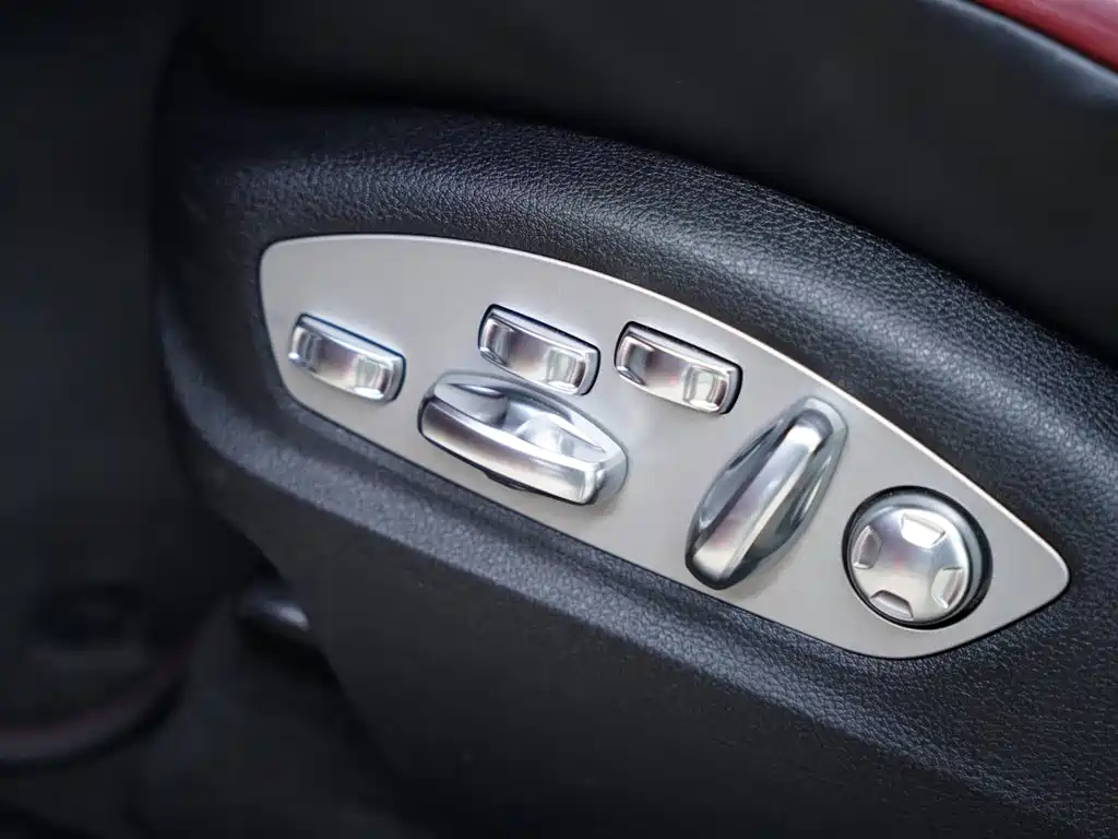 Porsche Macan 2023 Macan GTS 2.9T фото 37
