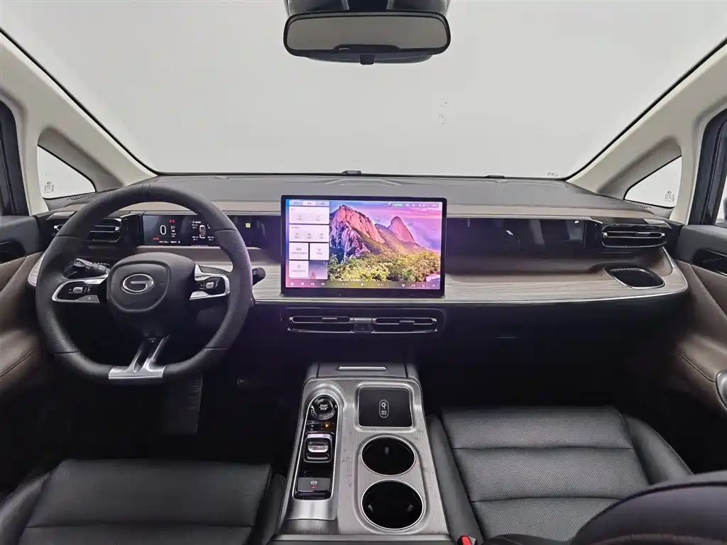 GAC Trumpchi Trumpchi E8 2024 Glory Series 2.0L Glory Edition фото 5