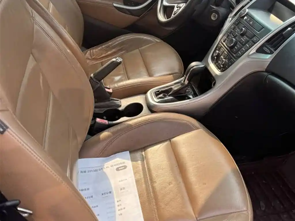Buick Excelle 2013 GT 1.8L Automatic Fashion Edition фото 5