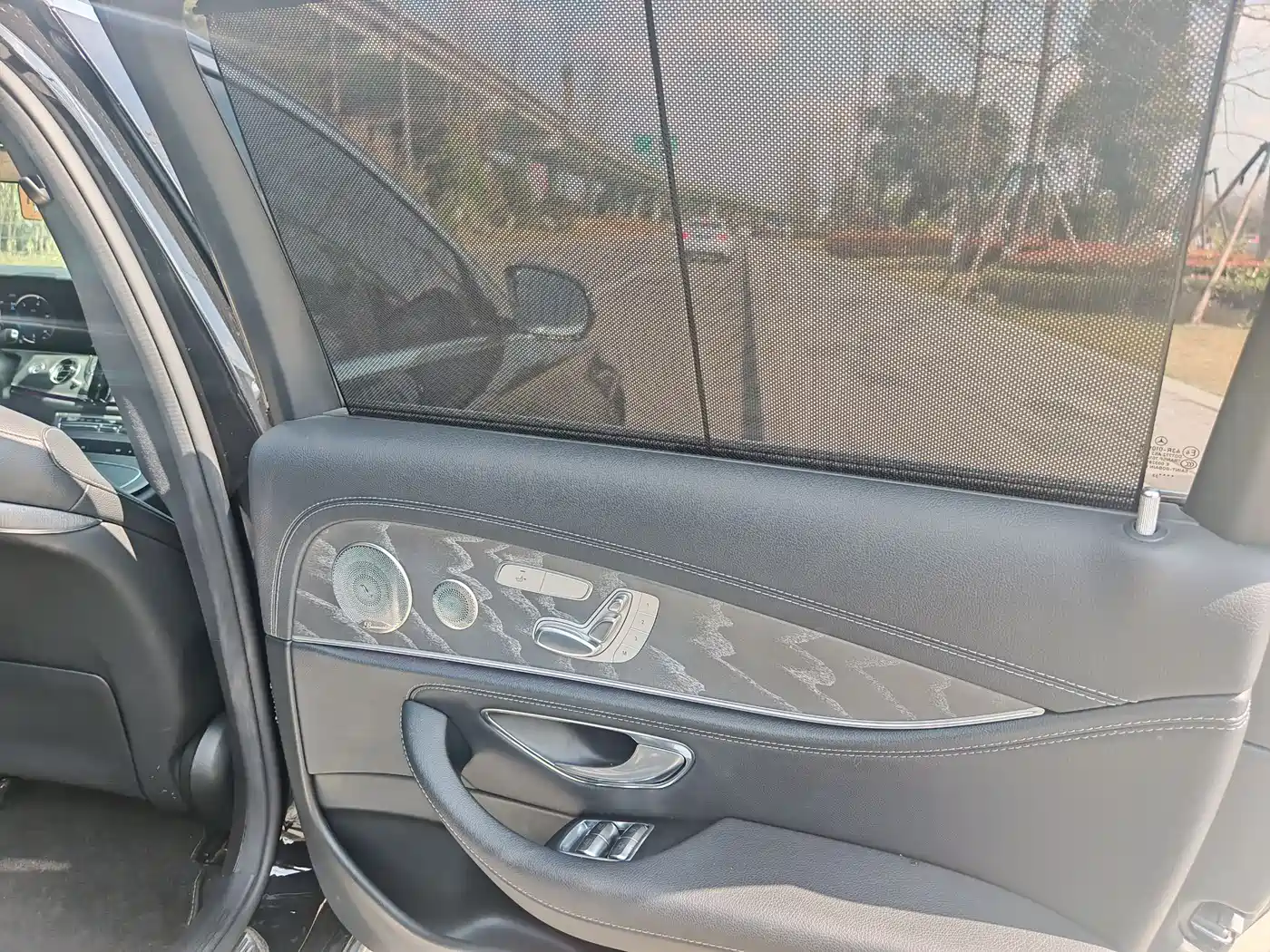 Mercedes-Benz E-Class 2023 E 300 L Luxury фото 13