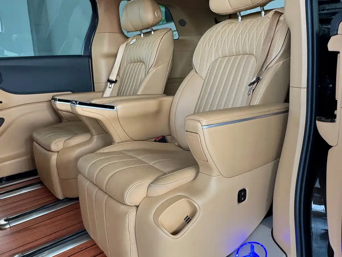 Voyah Auto Voyah Dreamer 2025 PHEV AWD Flagship Kunpeng Edition фото 8