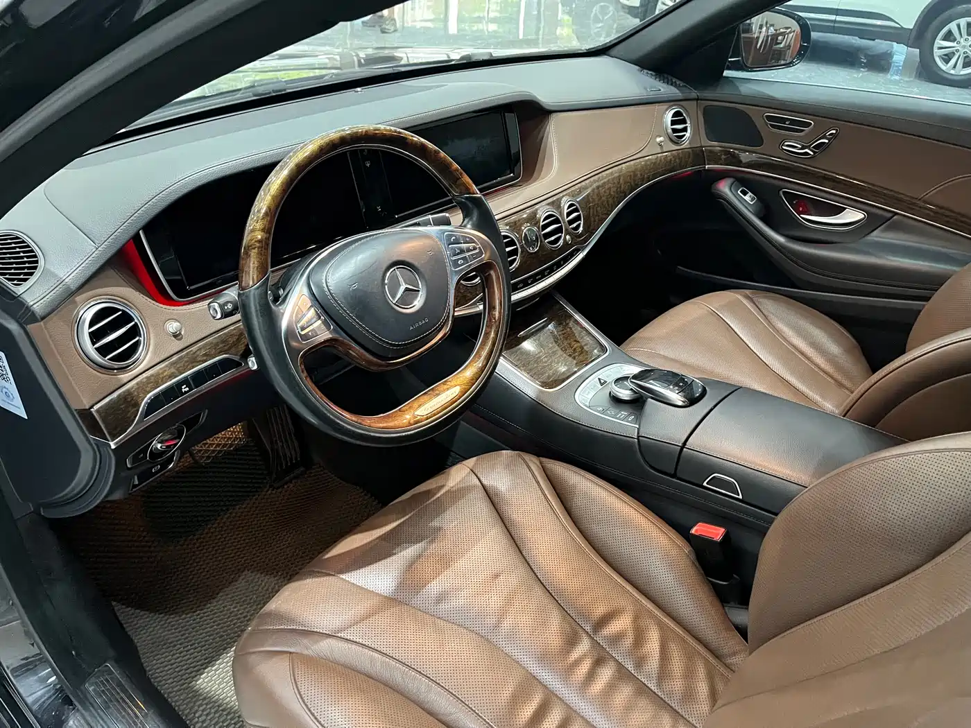 Mercedes-Benz S-Class 2014 S 320 L Business фото 11